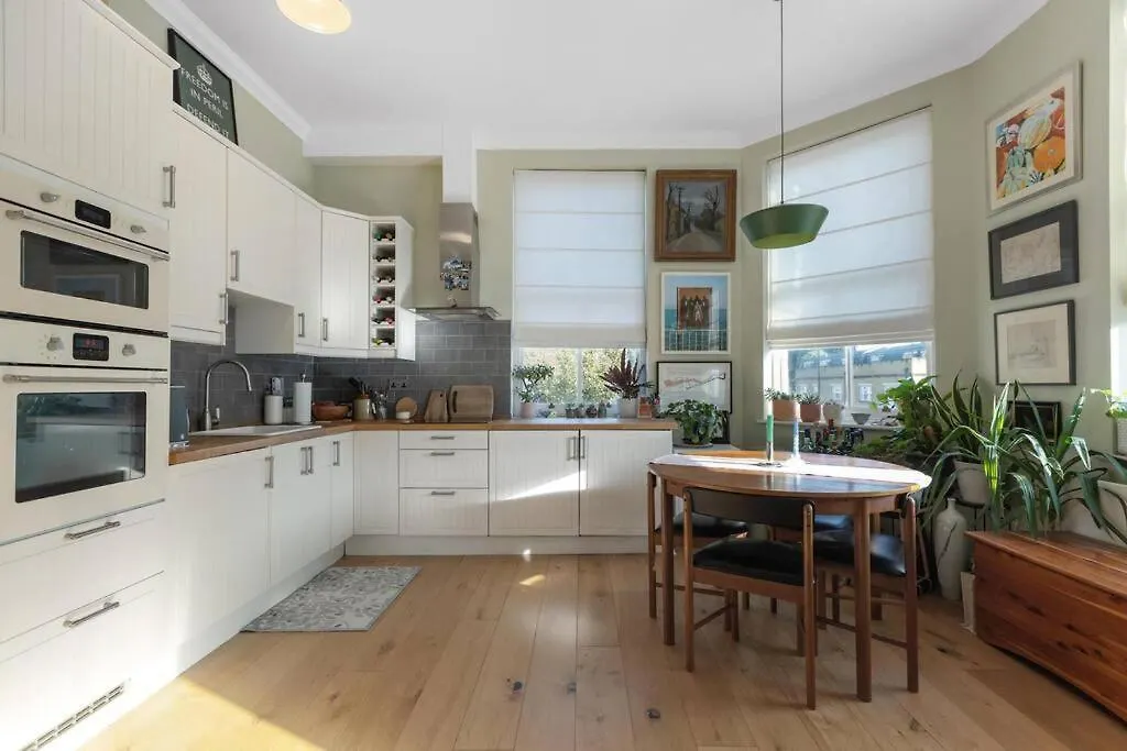 1 Bedroom Beautiful Victoria Park 런던 0*,