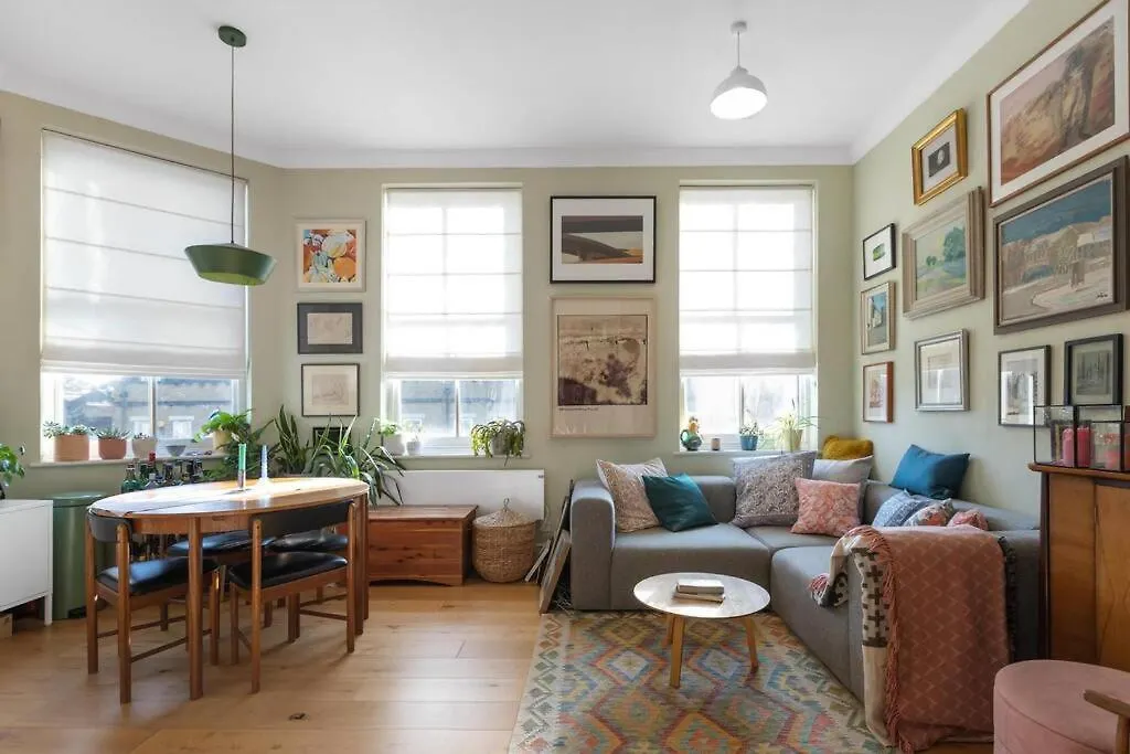 아파트 1 Bedroom Beautiful Victoria Park 런던